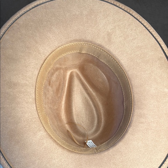 Beige Western Cowboy Hat with Horse Design